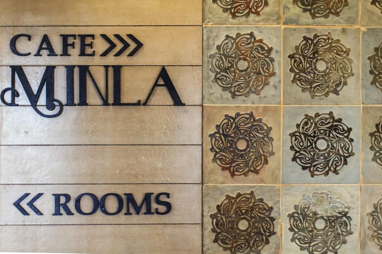 Minla Hotel Бангалор Екстериор снимка
