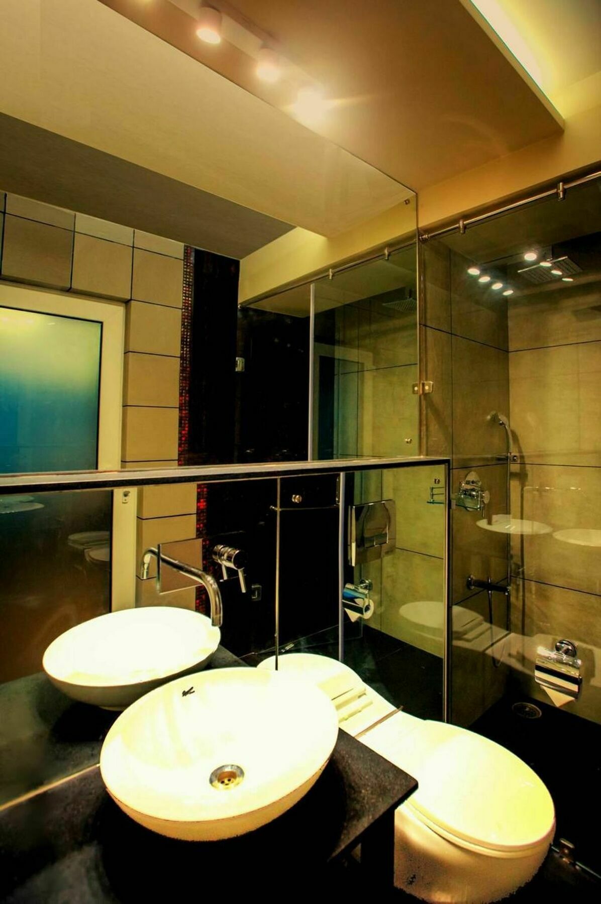 Minla Hotel Бангалор Екстериор снимка