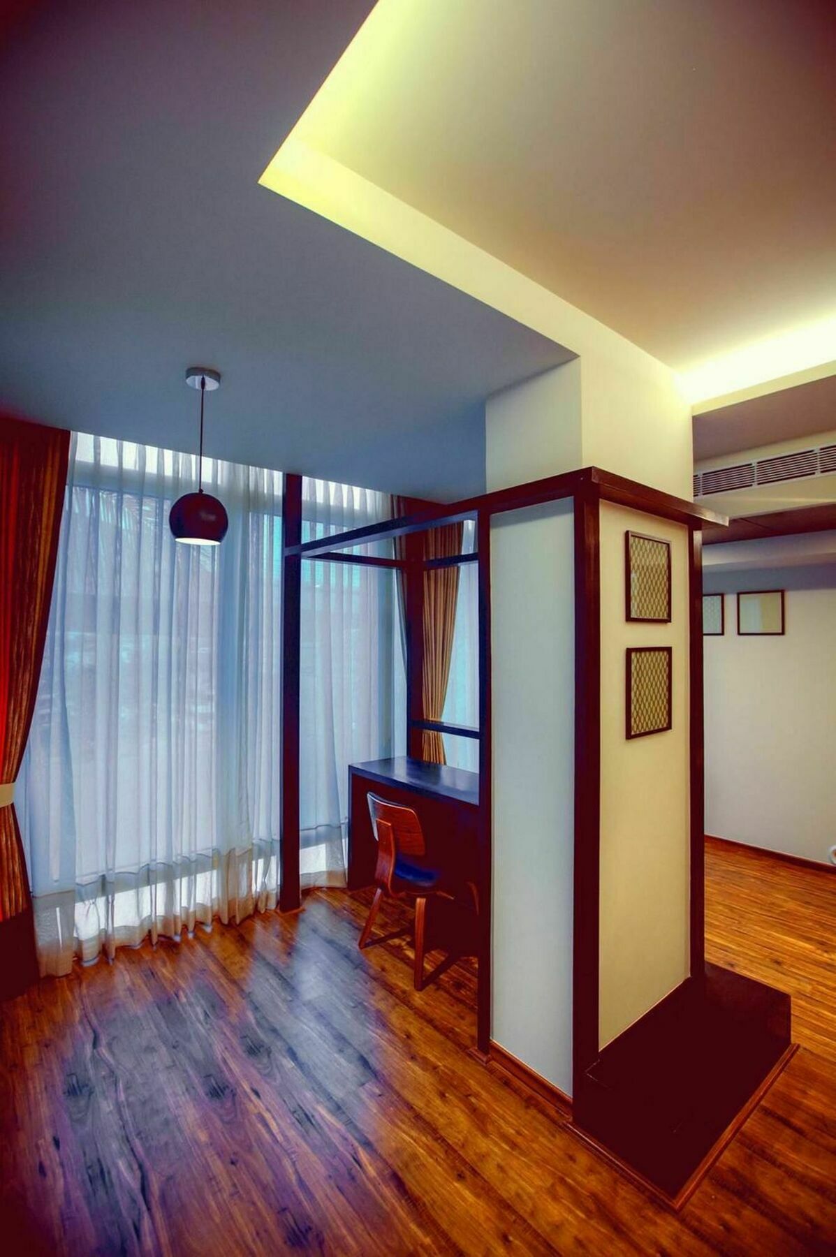 Minla Hotel Бангалор Екстериор снимка